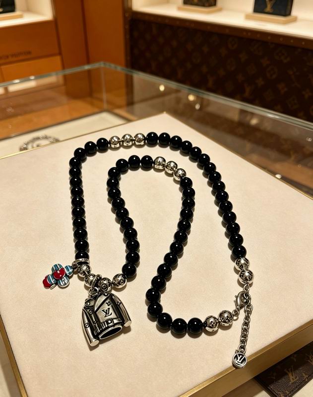 LV Necklace 05yxs132 (4)