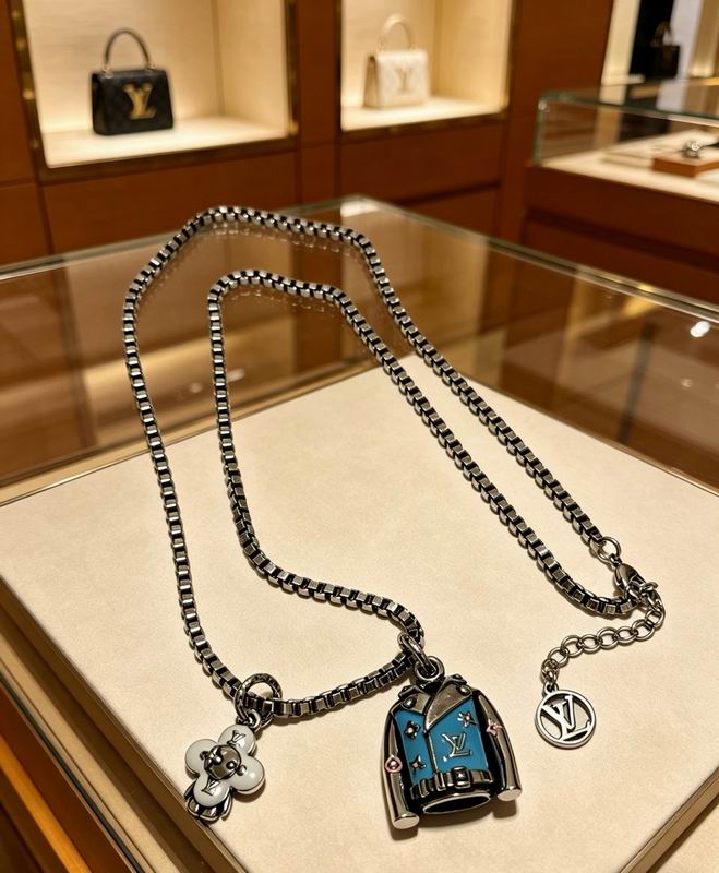 LV Necklace 05yxs133 (4)