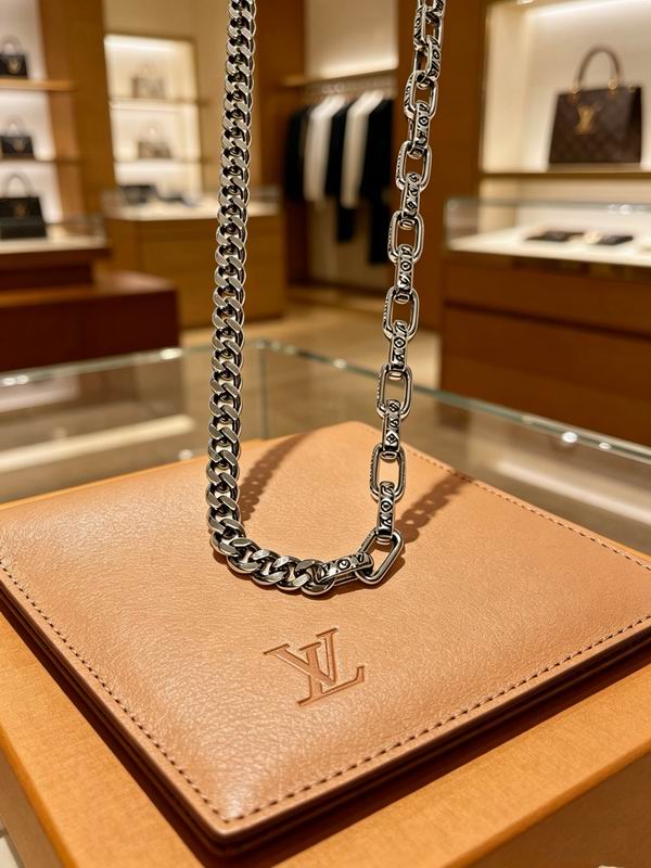 LV Necklace 05yxs135 (4)