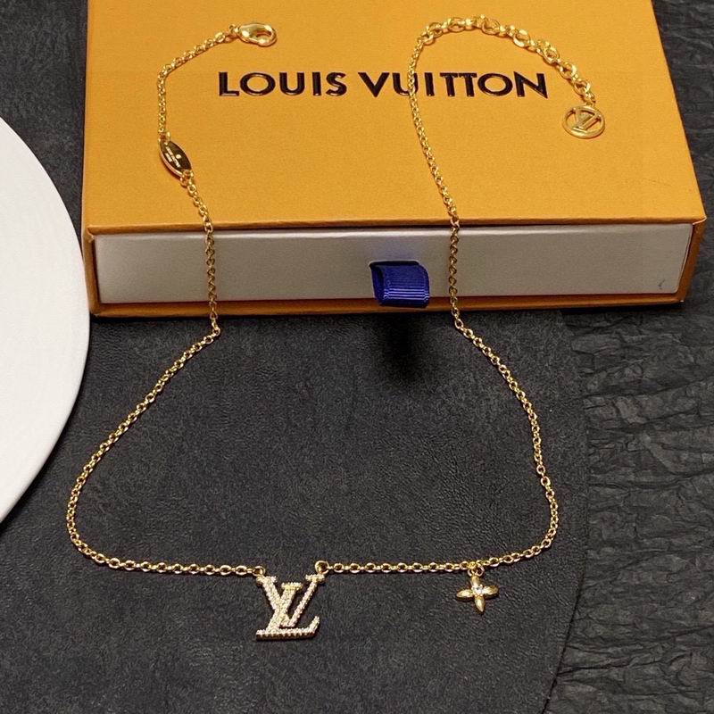 LV Necklace 05yxs146 (6)