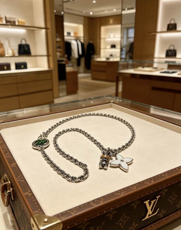 LV Necklace 05yxs152 (9)