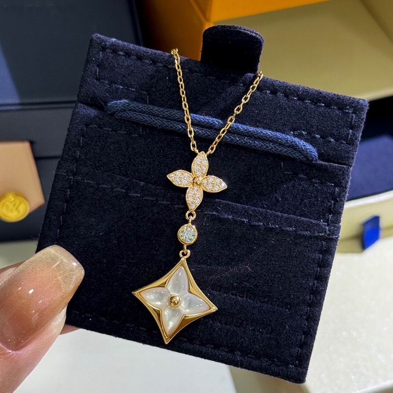 LV Necklace 05yxs153 (5)