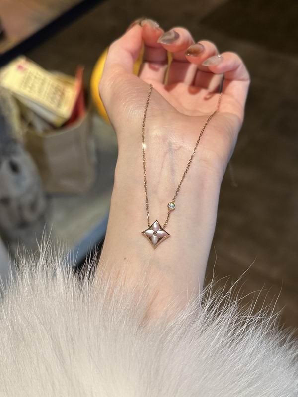LV Necklace 05yxs166 (9)