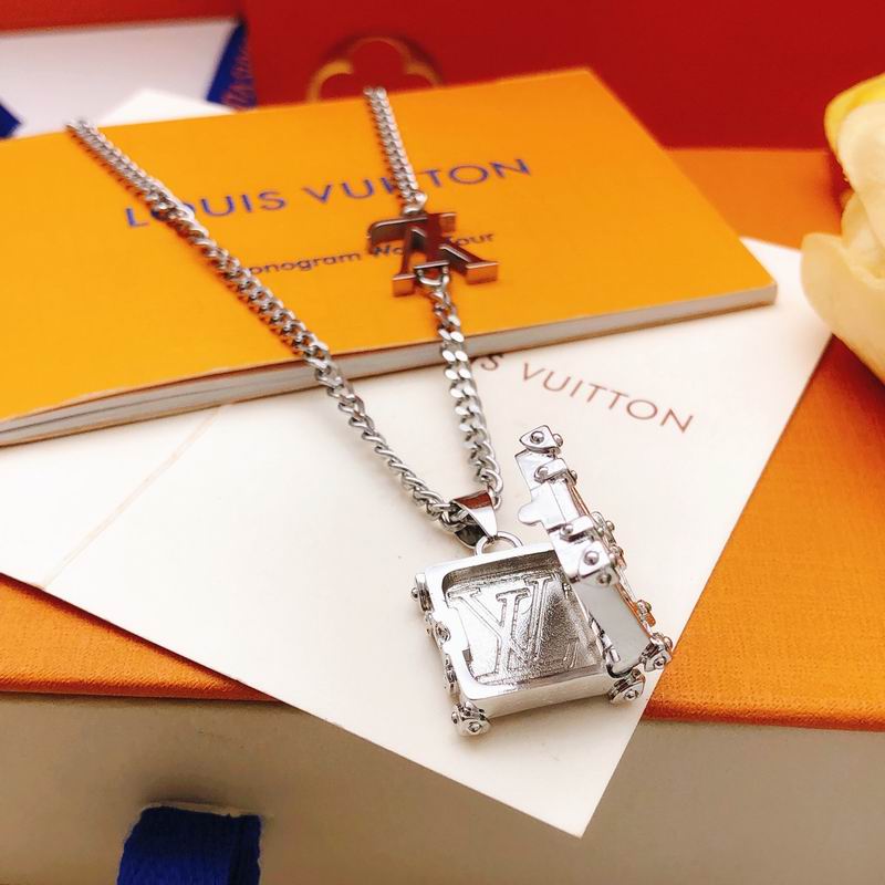 LV Necklace 05yxs169 (5)