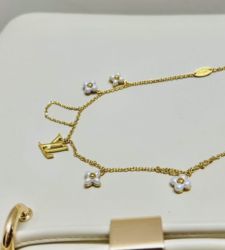 LV Necklace 05yxs175 (2)