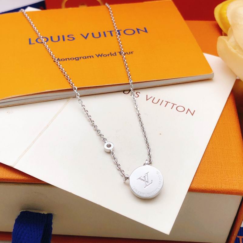 LV Necklace 05yxs182 (2)