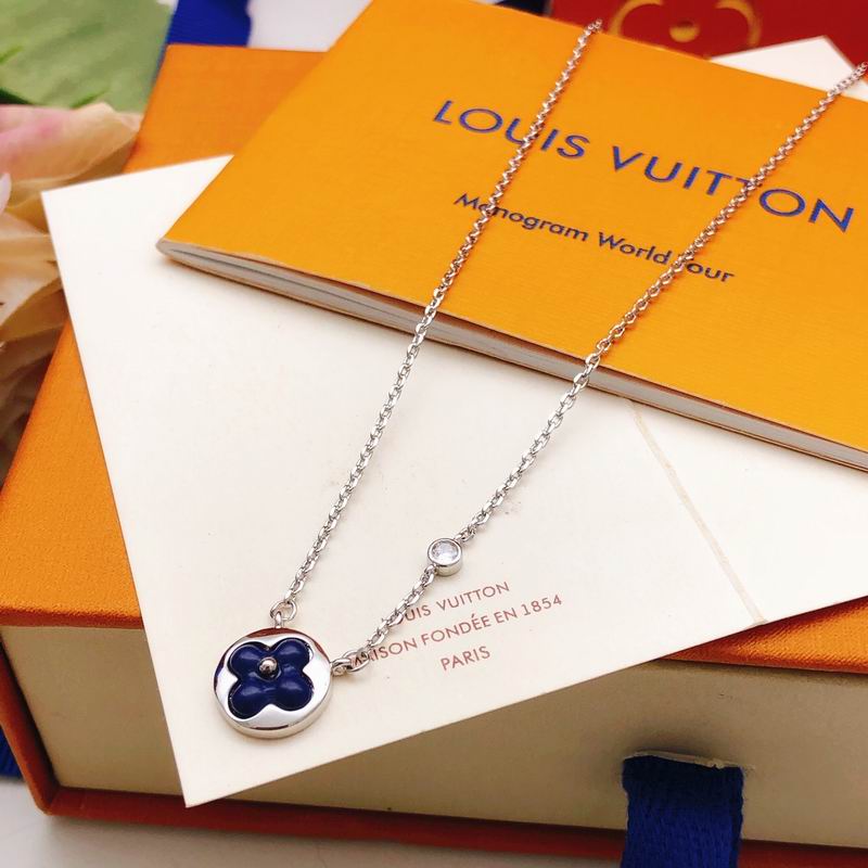 LV Necklace 05yxs182 (4)