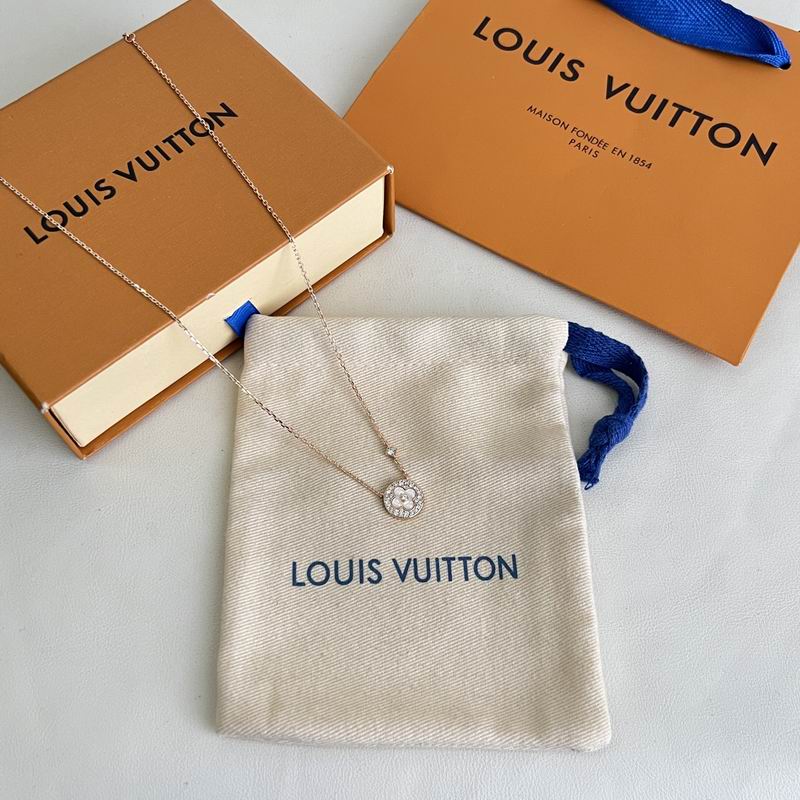 LV Necklace 05yxs196 (1)