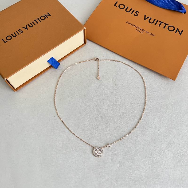 LV Necklace 05yxs196 (2)