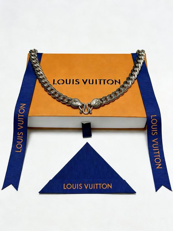 LV Necklace 05yxs204 (5)