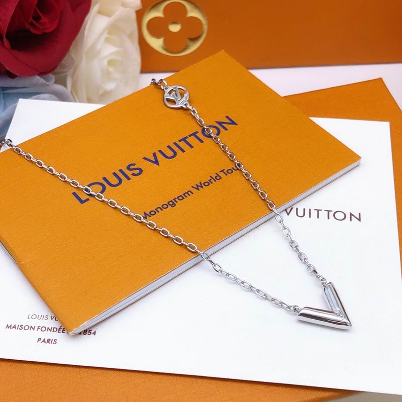 LV Necklace 05yxs209 (3)
