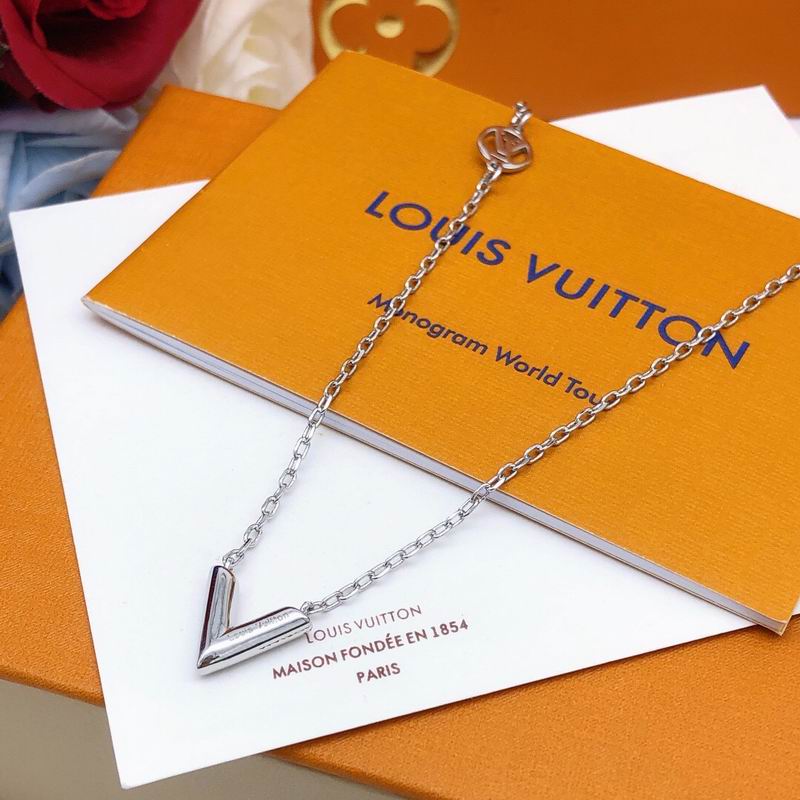 LV Necklace 05yxs209 (4)