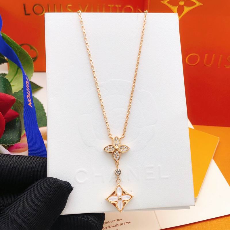 LV Necklace 05yxs74 (5)