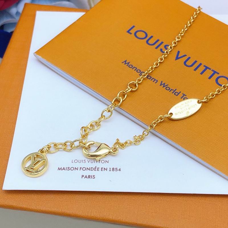 LV Necklace 05yxs76 (4)