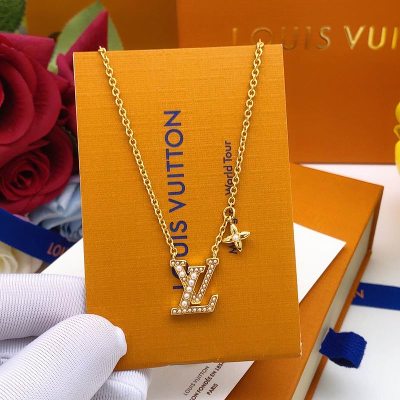 LV Necklace 05yxs76 (6)