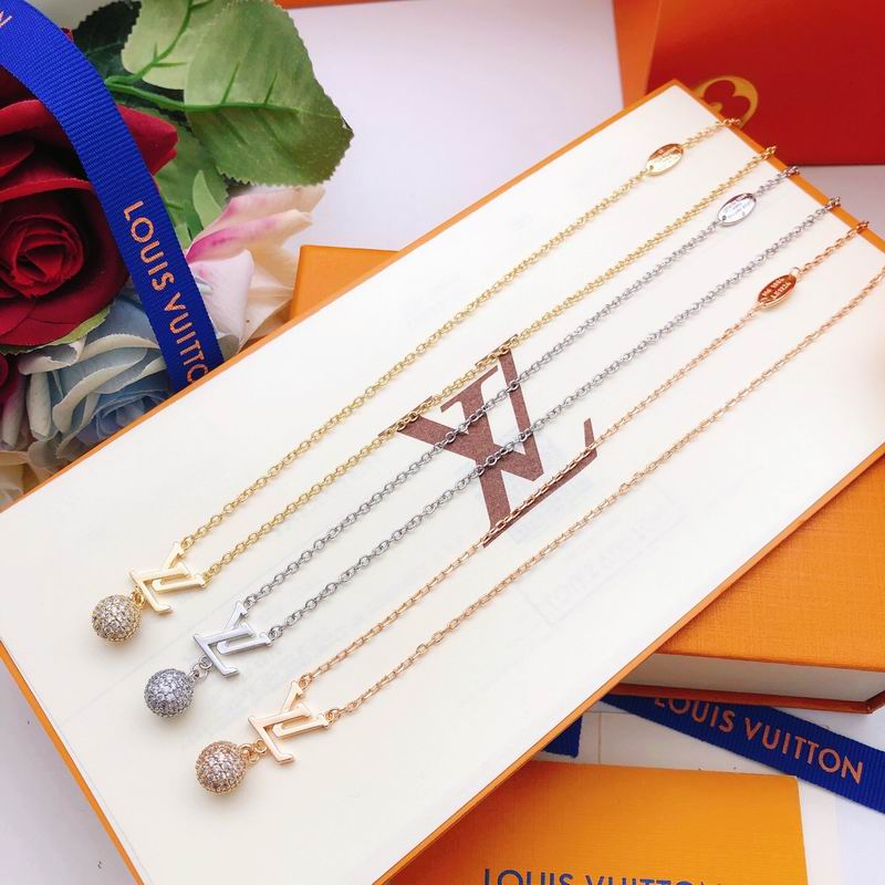 LV Necklace 05yxs77 (9)