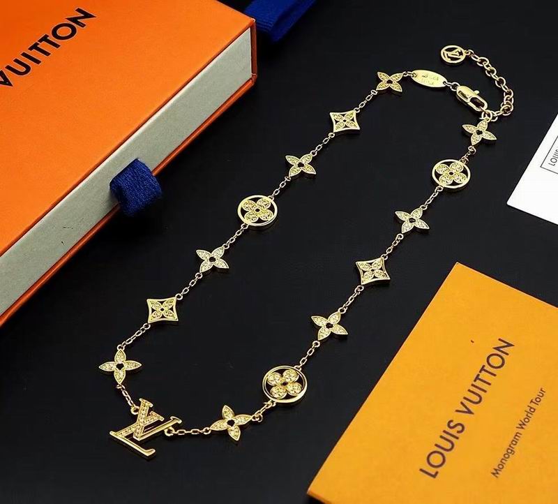 LV Necklace 05yxs78 (2)