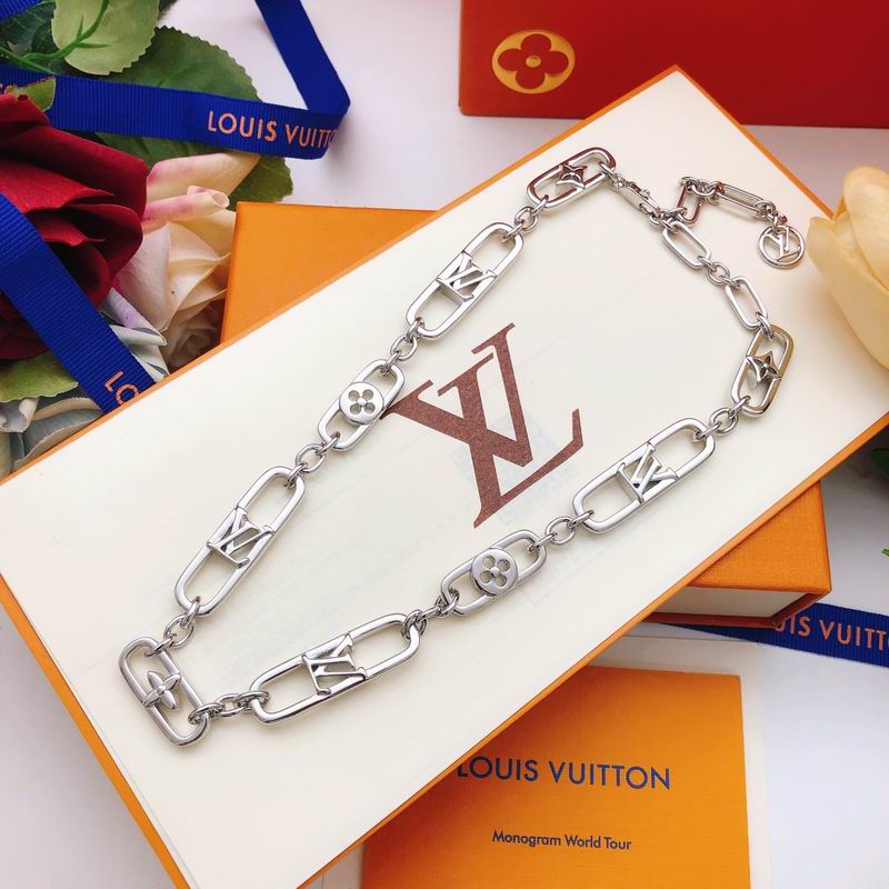 LV Necklace 05yxs97 (8)