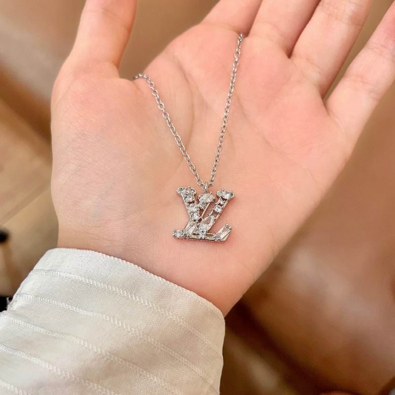 LV Suits 05yxs12 (7)