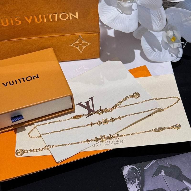 LV Suits 05yxs17 (6)