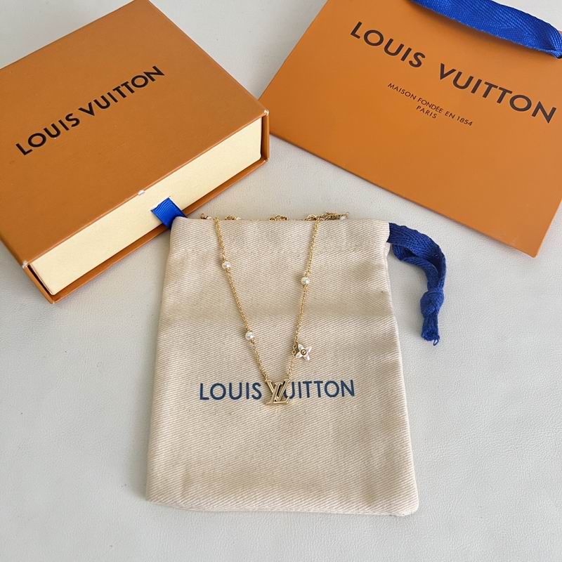 LV Suits 05yxs20 (5)