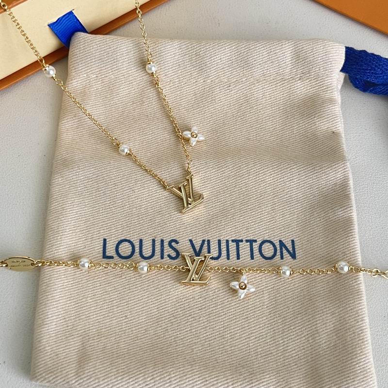 LV Suits 05yxs20 (6)