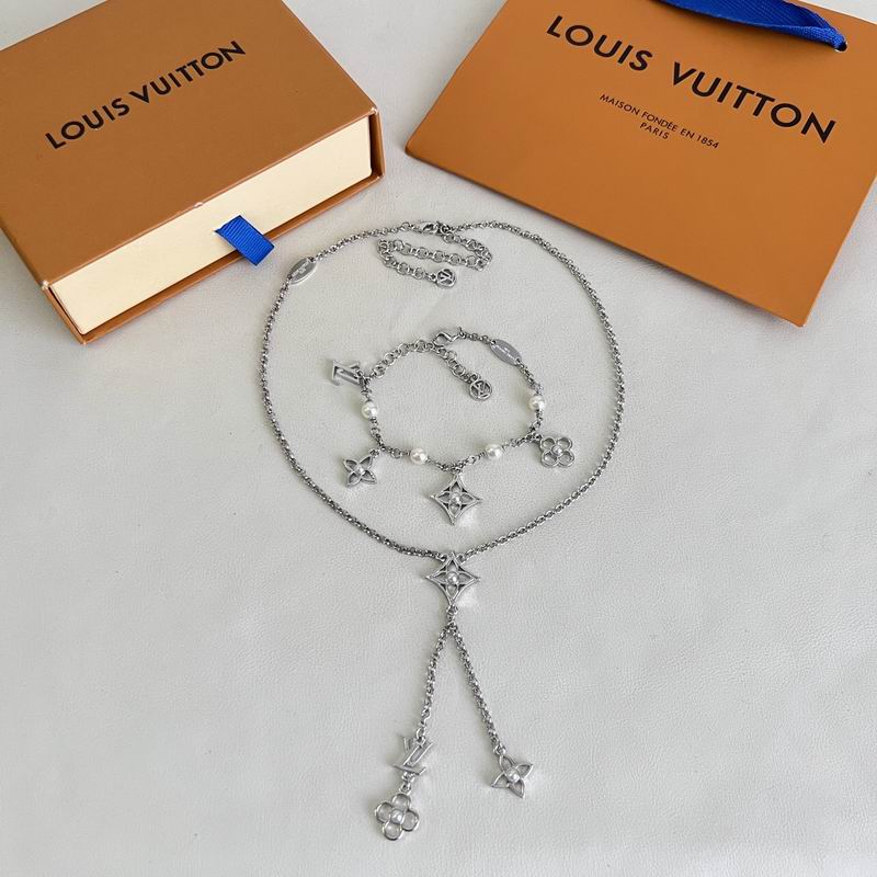 LV Suits 05yxs27 (8)