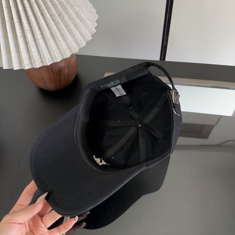 MLB Cap (1020)