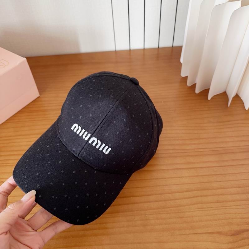 Miumiu Cap (2035)