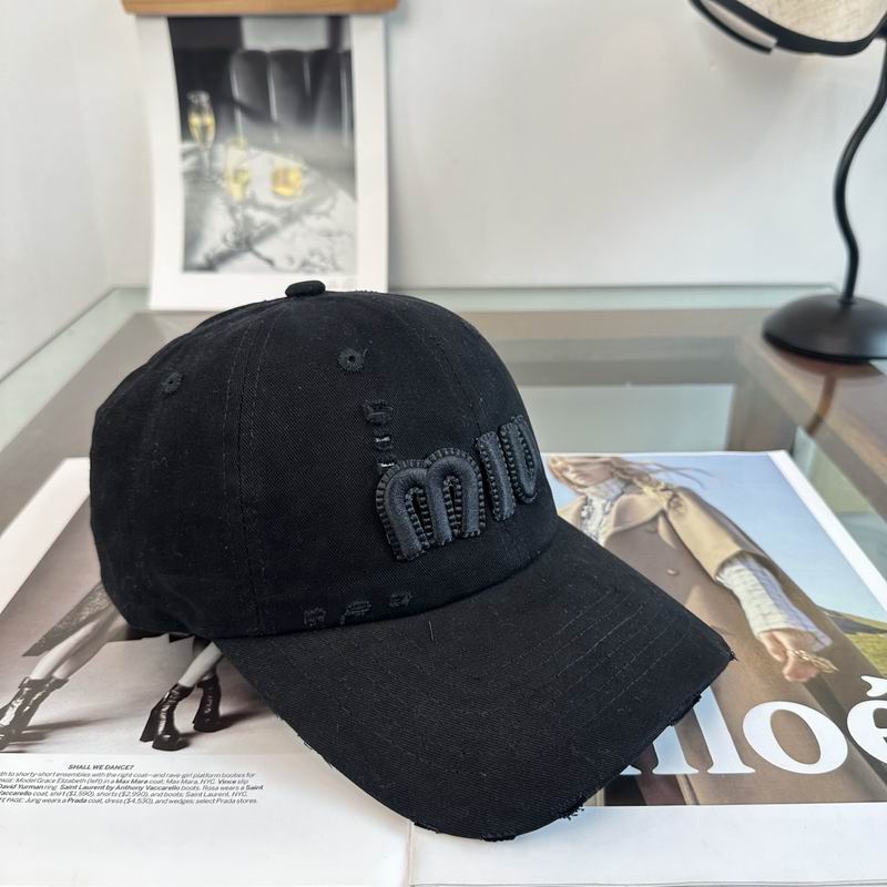 Miumiu Cap (643)