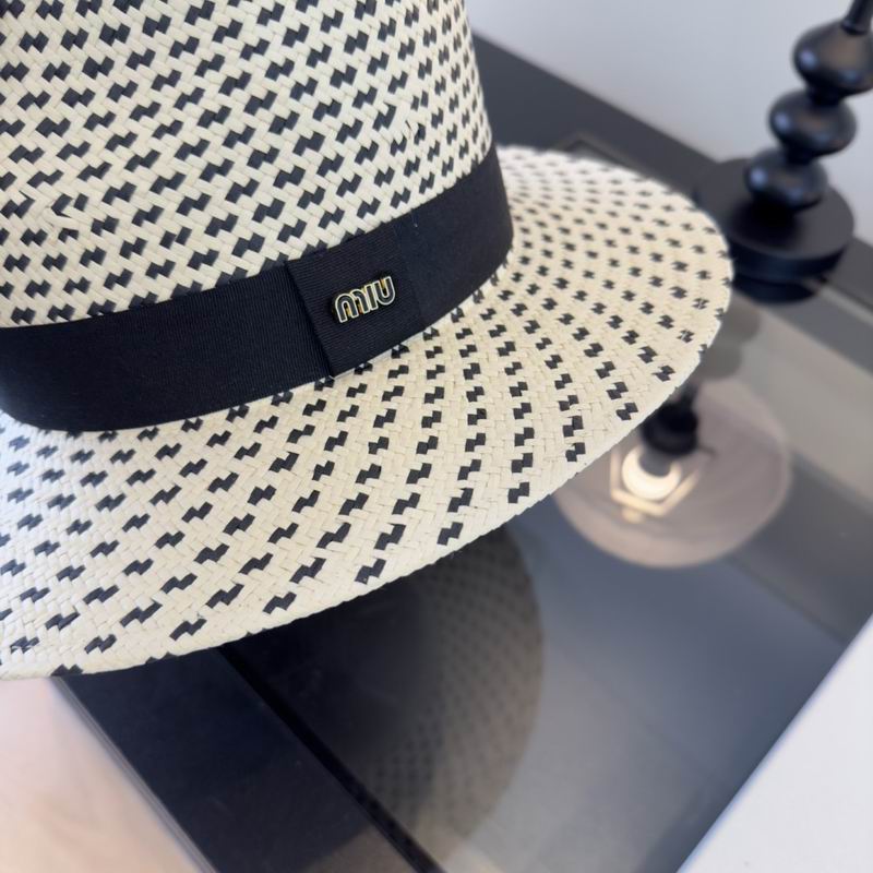 Miumiu top hat (370)