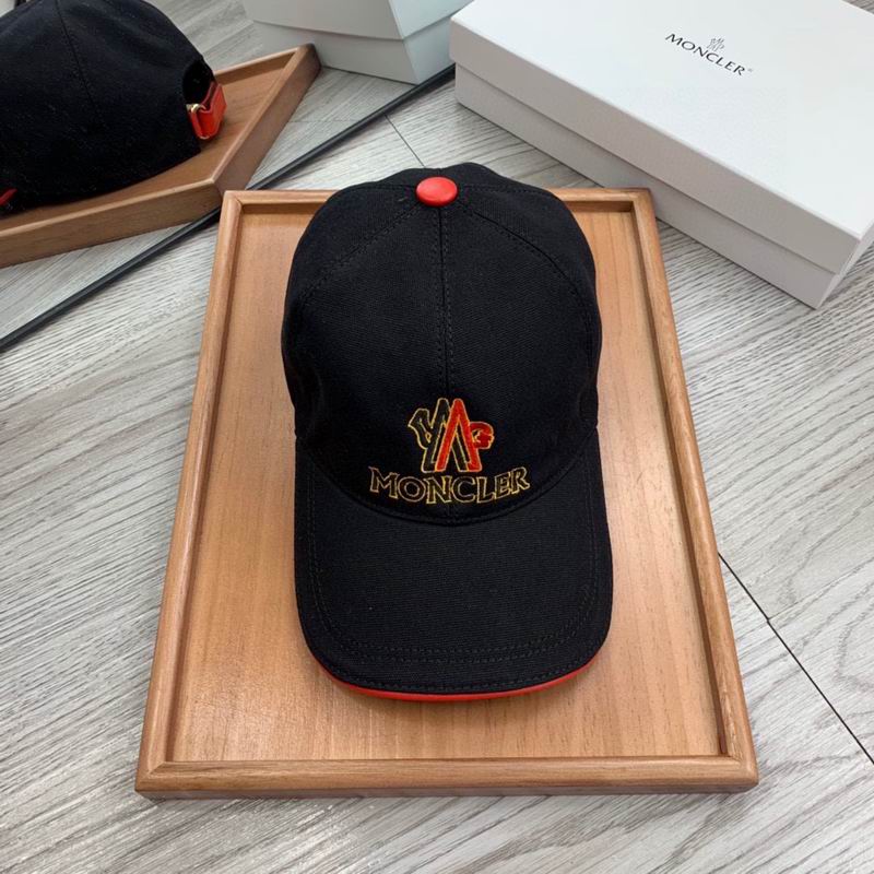 Moncler Cap (2009)