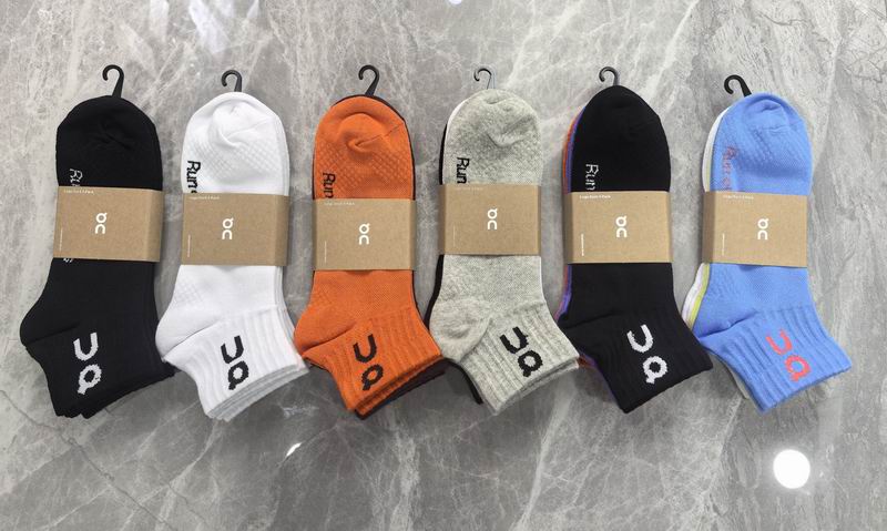 ON socks QY (168)