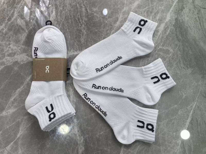 ON socks QY (174)