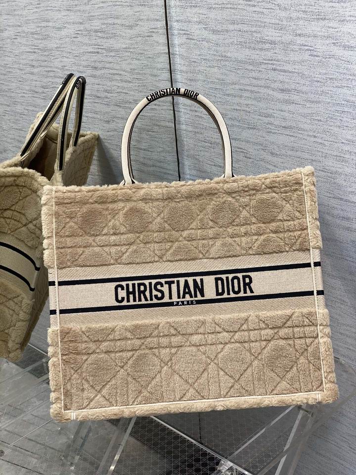 Dior Tote奶茶色42x35x18cm CN