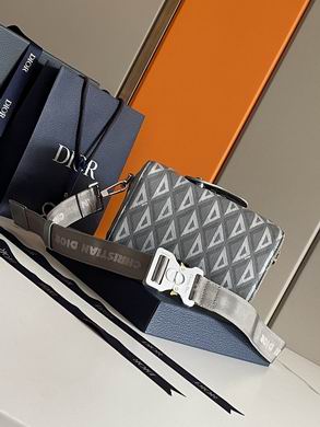 D93335 21.5X11X12.5cm WP