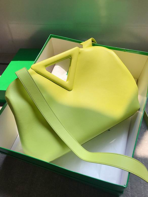 Triangle 652446 35x26x15cm BG