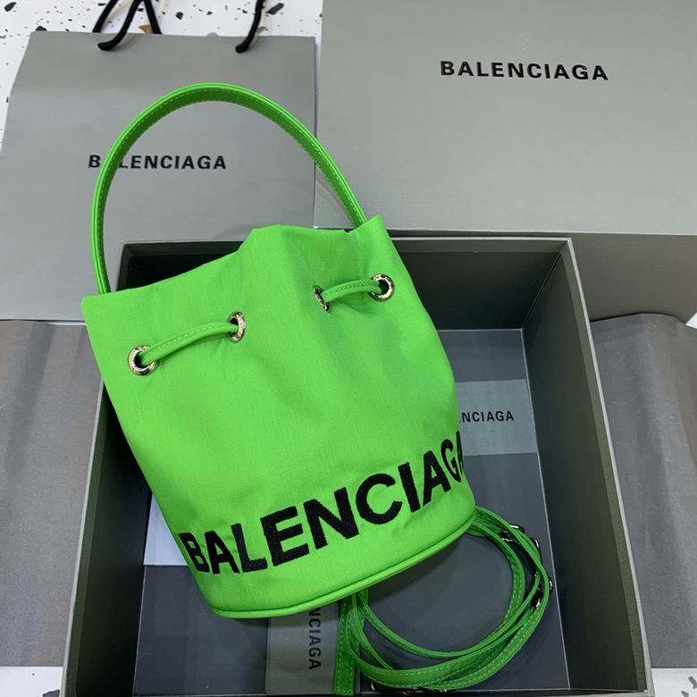 Balenciaga 15x15x18cm FY 1