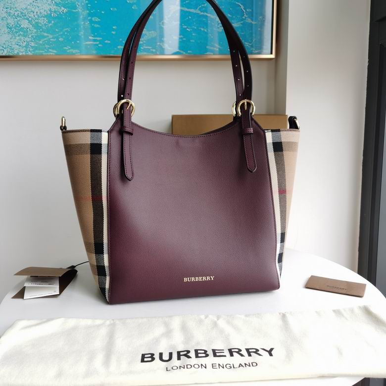 Burberry 29.5x25.5x13cm HQ 1