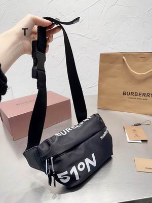 Burberry 腰包30x16cm CN