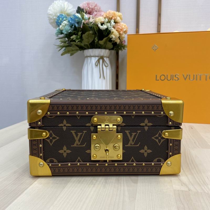 LV 23x23x11cm QS