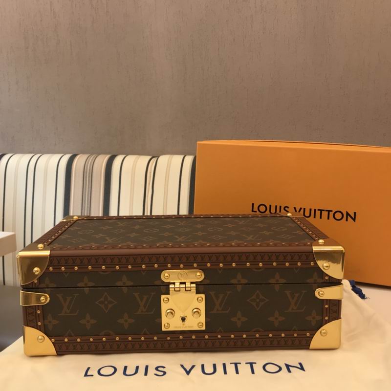 LV case 34x18x11cm QS-5