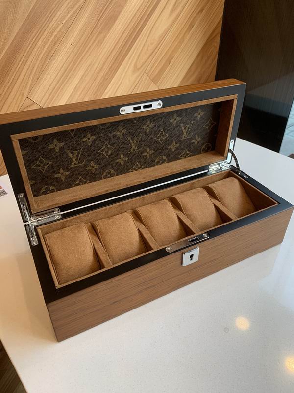 LV B01 31.5x12.5x10cm QS