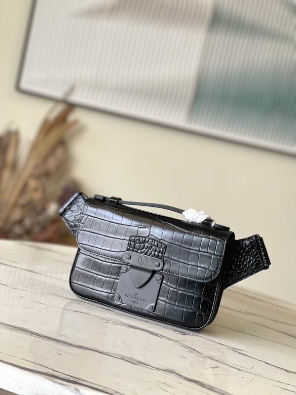 S Lock Sling M84871黑21x15x4cm gf