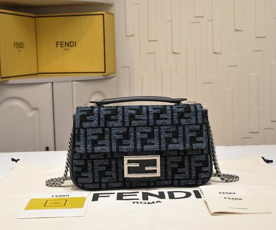 Fendi Baguette 6607 6601 24x14.5x7cm ww