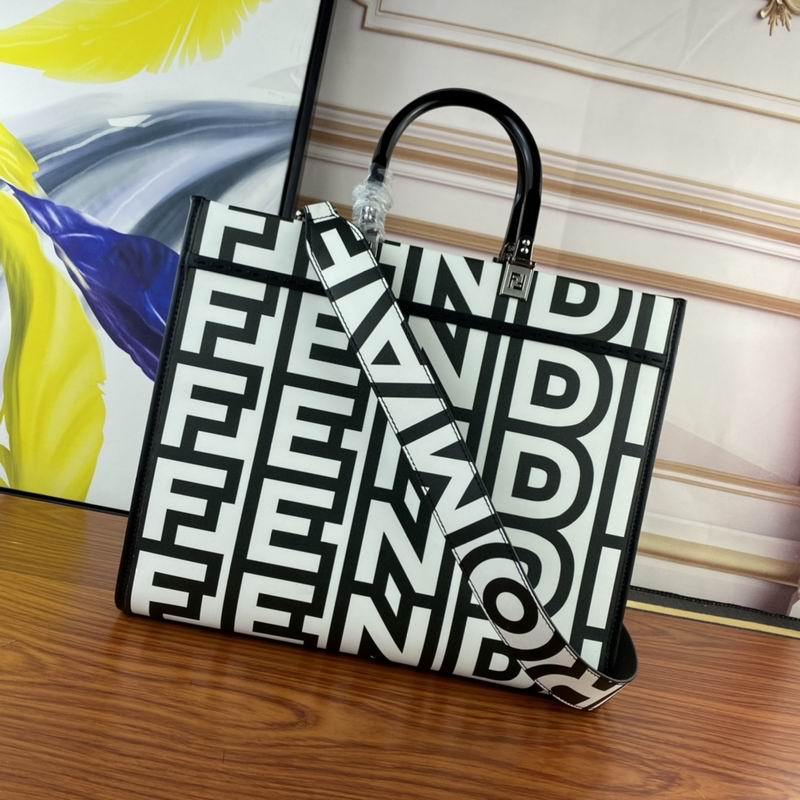 Fendi Sunshine 8837 35x31x17cm ww