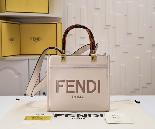 Fendi tote 1006 22.5x20.5cm ww3色