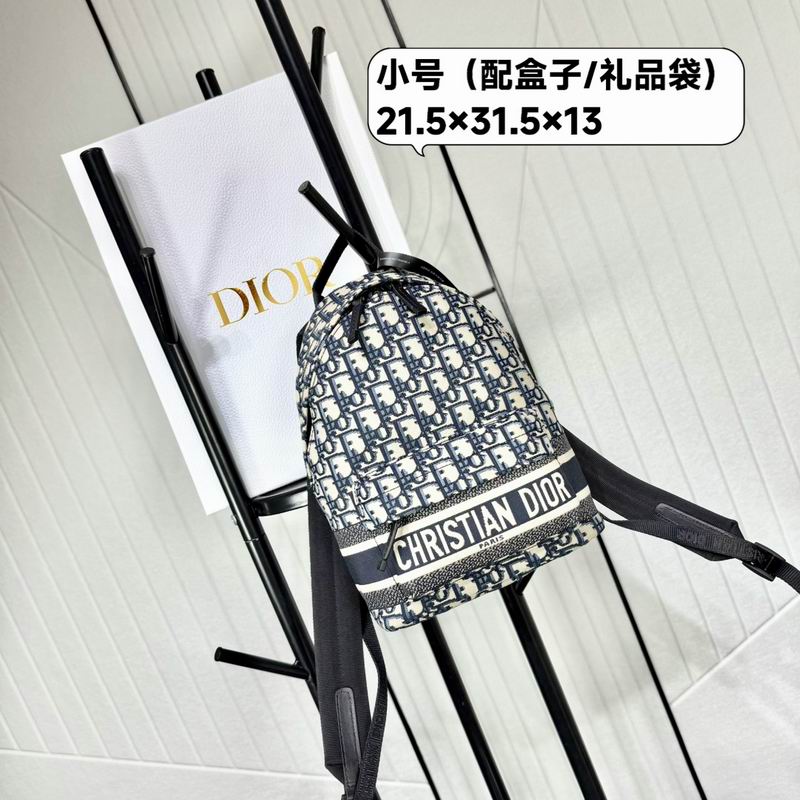 M928 21.5x31.5x13cm WP