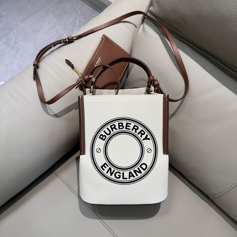 Burberry 21x16.5x25cm HQ