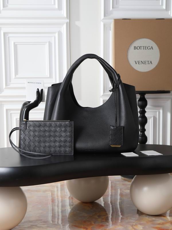 844251 39x24x18.5cm T